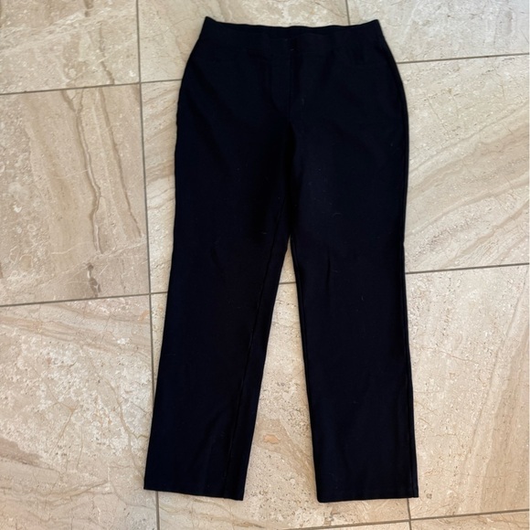 Susan Graver Pants - Susan Graver Tailored size M black Pants with back pockets very back